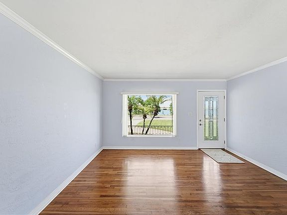 5th image of 3606 Lake Underhill Rd