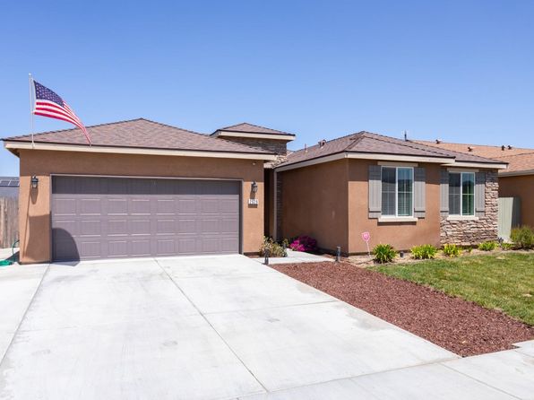 2529 Lindquist St, Kingsburg, CA 93631