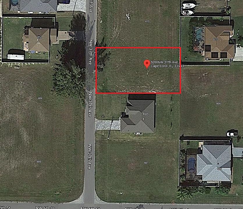 2nd image of 609 NW 37th Ave