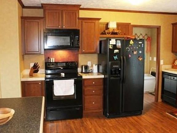 KITCHEN - PIC 2