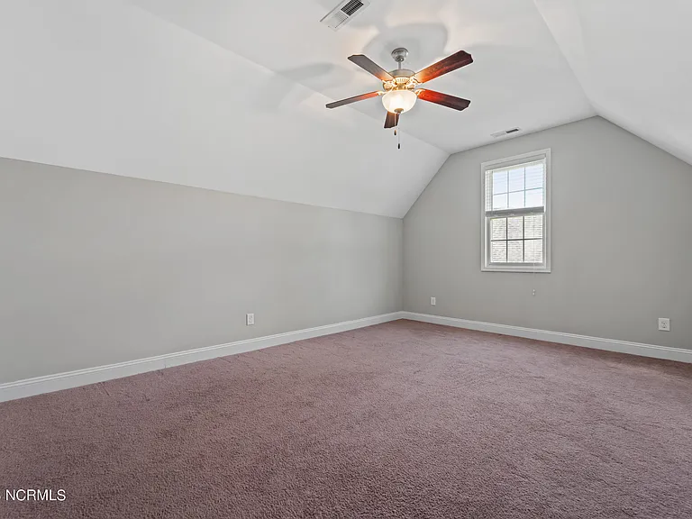 270 Silver Hills Dr — Photo 13