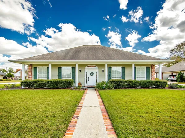 208 Comanche Dr, Houma, LA 70360