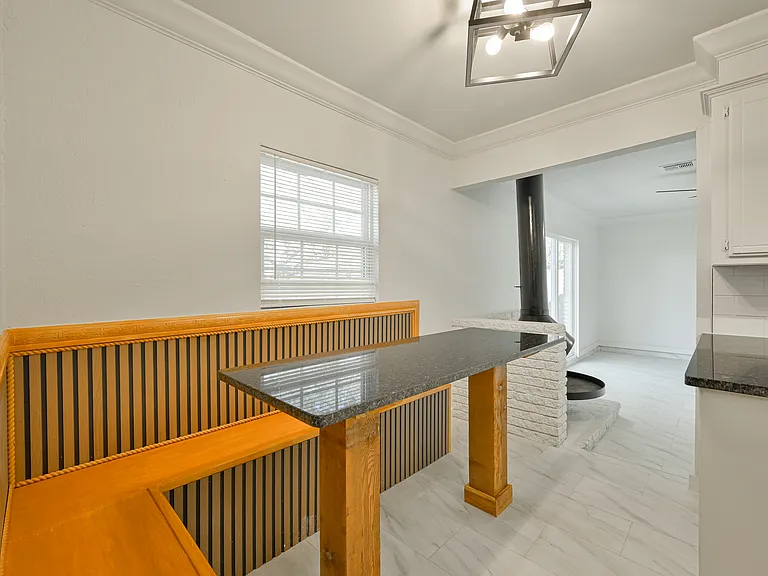 2525 SE 47th St — Photo 10