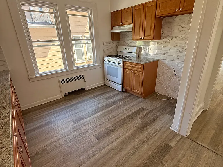 103 E Pleasant Ave #1 — Photo 6