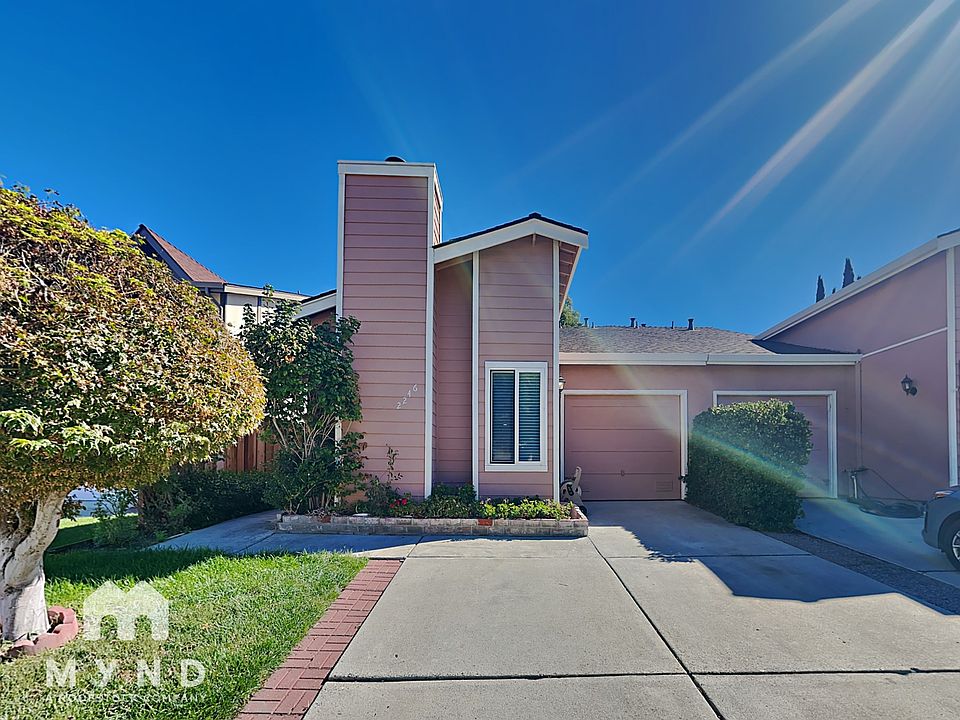 1st image of 2246 Lusardi Dr