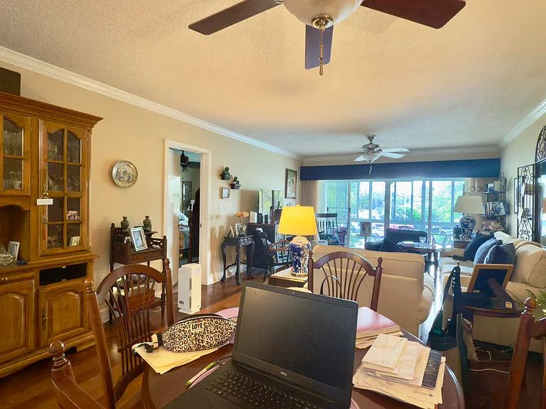 1200 SW 12th St #305 — Photo 26