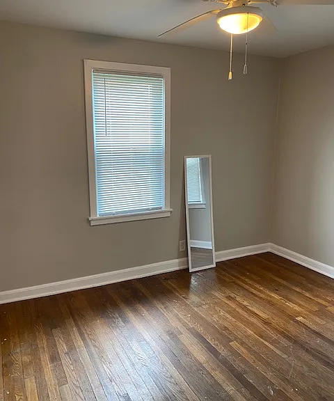 608-612 Universal Ave #608 — Photo 7
