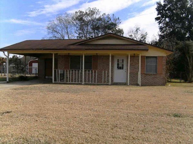 1st image of 2128 Squire Dr