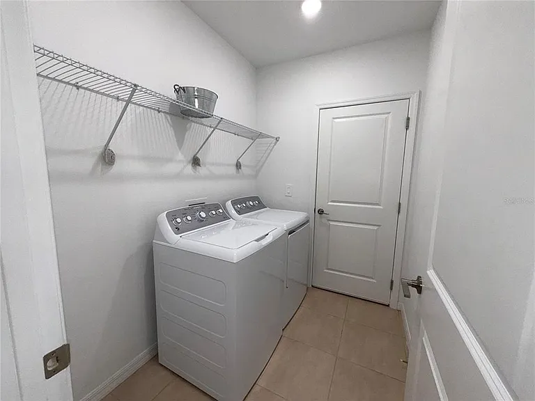 121 Citrine Loop — Photo 32