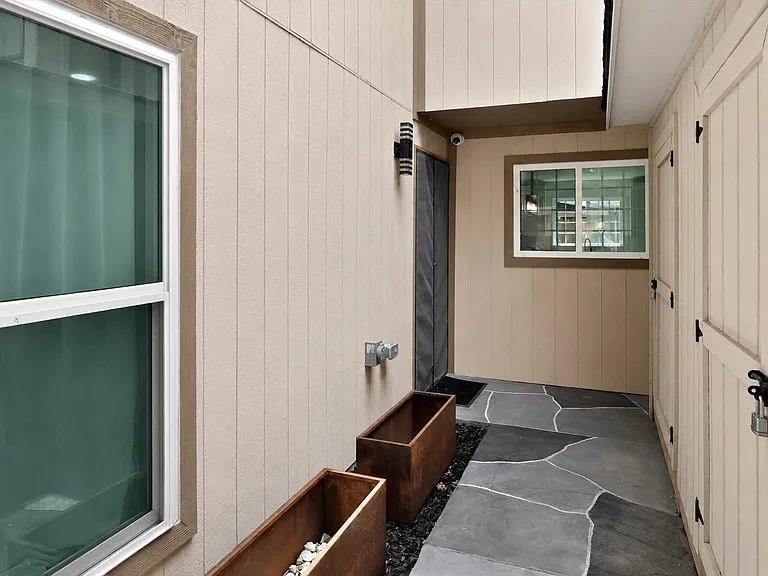 5912 Harvest Hill Rd — Photo 28