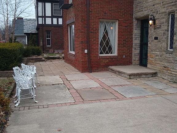 2nd image of 17200 Lake Ave