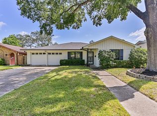 15711 Sea Liner Dr, Houston, TX 77062