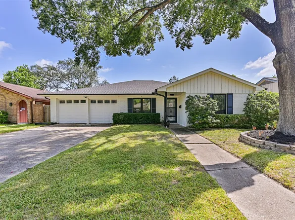 15711 Sea Liner Dr, Houston, TX 77062