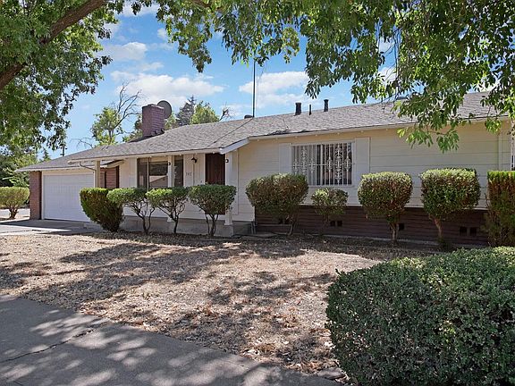 3rd image of 546 E Robinhood Dr