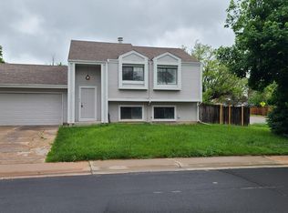 901 S Telluride St, Aurora, CO 80017