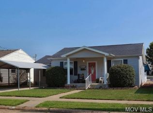 909 25th St, Vienna, WV 26105