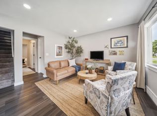1692 Temple Ave, Mayfield Heights, OH 44124