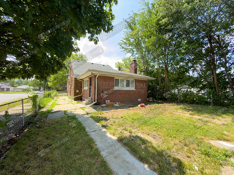 13917 Rossini Dr — Photo 3