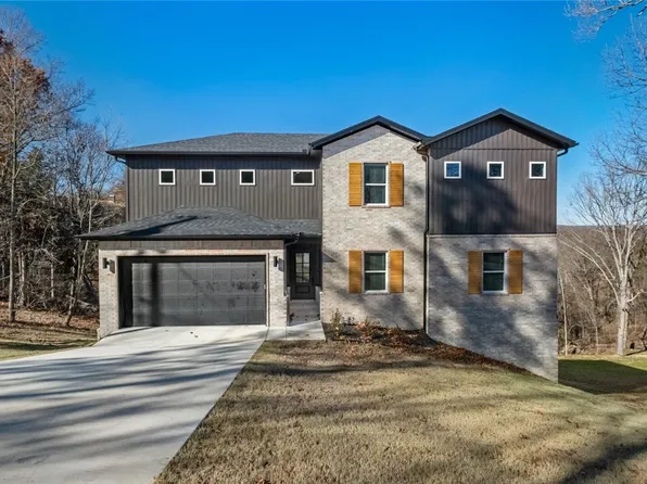 8881 Williams Rd, Rogers, AR 72756