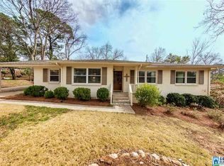 2537 Yorkmont Dr, Vestavia Hills, AL 35226