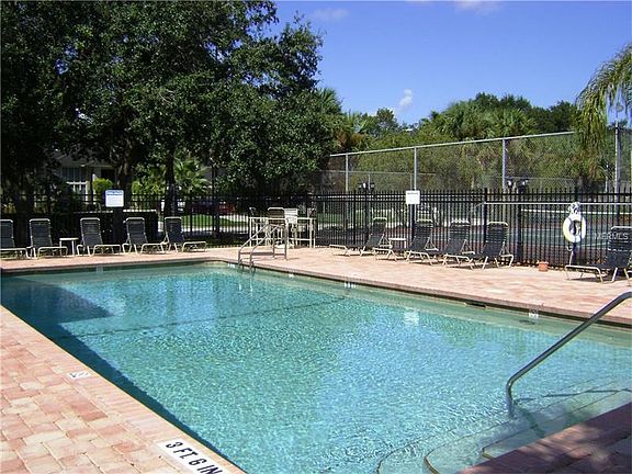 3rd image of 3555 Sable Palm Ln Unit F