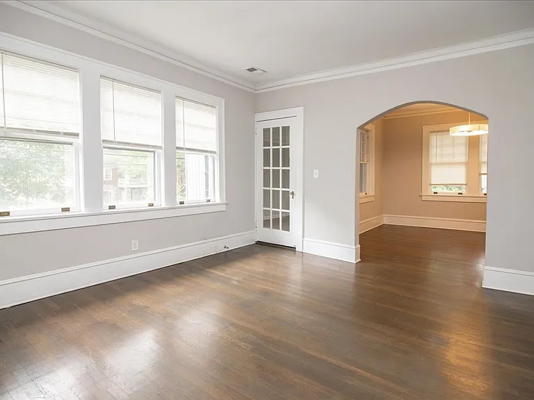 882 Charles Allen Dr NE — Photo 7