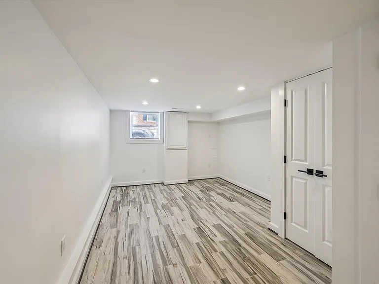 619 Wyeth St #1 — Photo 25
