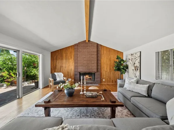10106 Petit Ave, North Hills, CA 91343