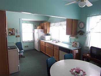 5th image of 3701 Midland Ave