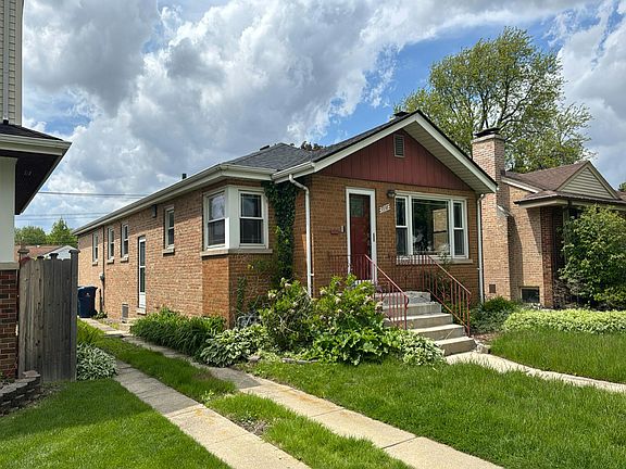 3rd image of 9338 S Ridgeway Ave