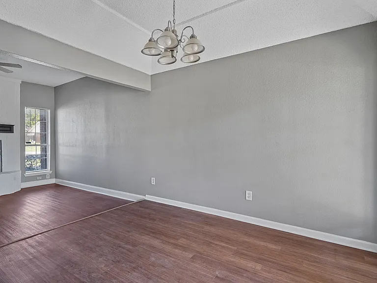 804 Custer St #1 — Photo 6