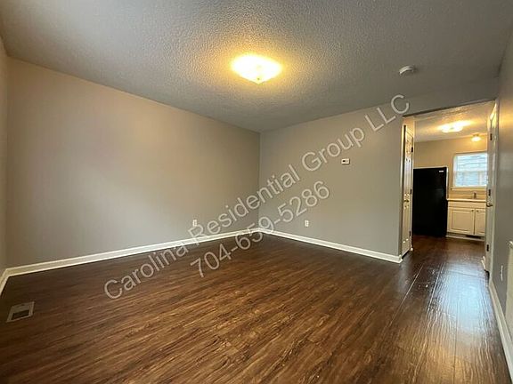 2nd image of 1520 N Main Ave APT 19