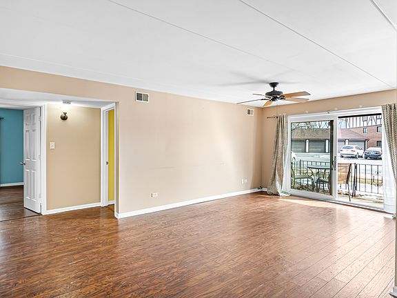 3rd image of 11015 S Theresa Cir APT 1C
