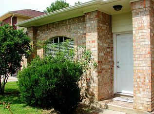 459 Rivergrove Dr, Houston, TX 77015