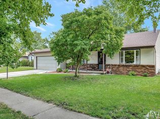 1816 Stratford Dr, Champaign, IL 61821