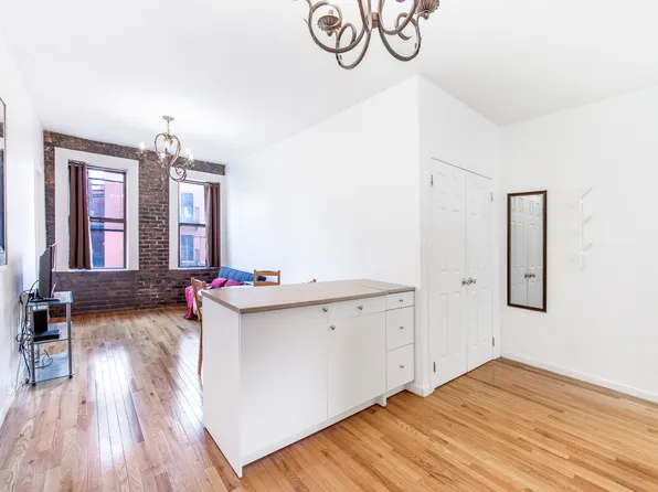 307 West 153rd Street 19 image 3 of 16