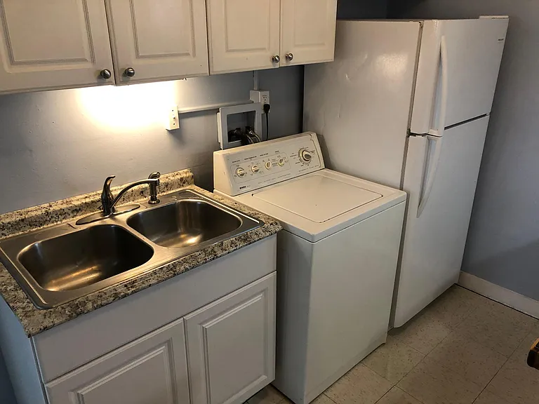 400 Harvard St #3 — Photo 4