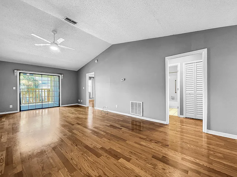 340 Causeway Blvd #202 — Photo 7