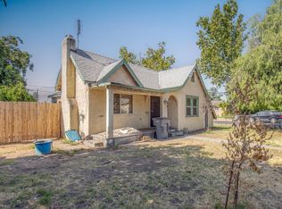 3402 E Illinois Ave, Fresno, CA 93702