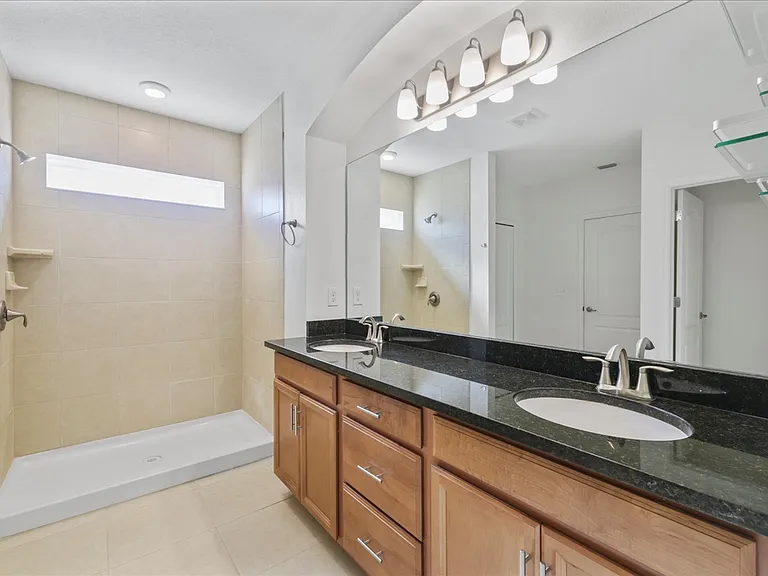 529 SW 26th Terrace Cpe — Photo 11