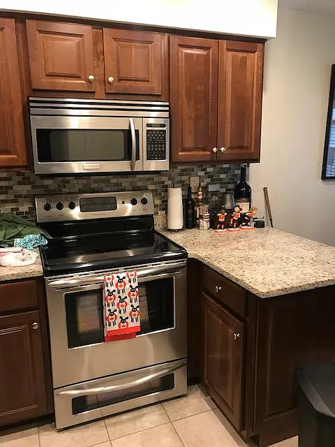 2 bed, 1.5 bath, $2,250 — Photo 3