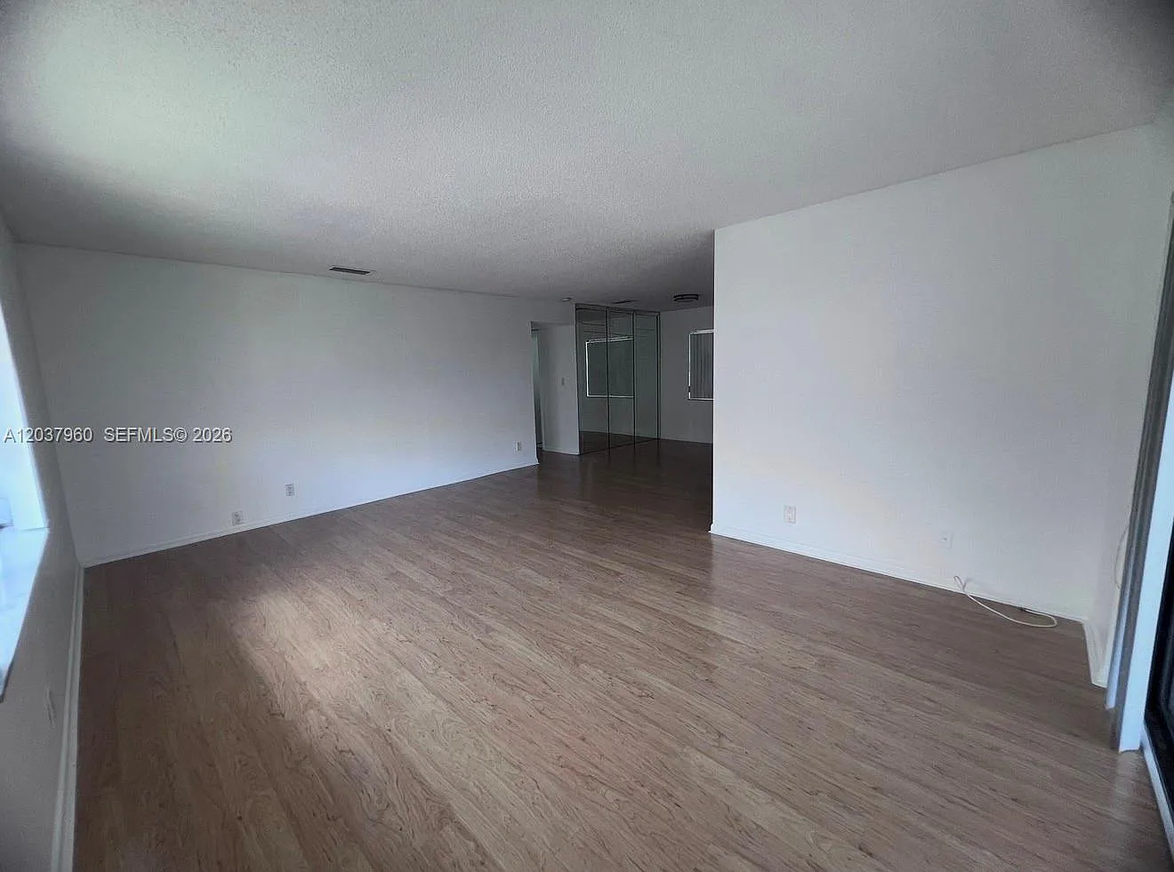 Arrowhead Condo No Vii — Photo 3