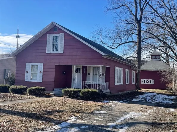 1810 10th St, Charleston, IL 61920