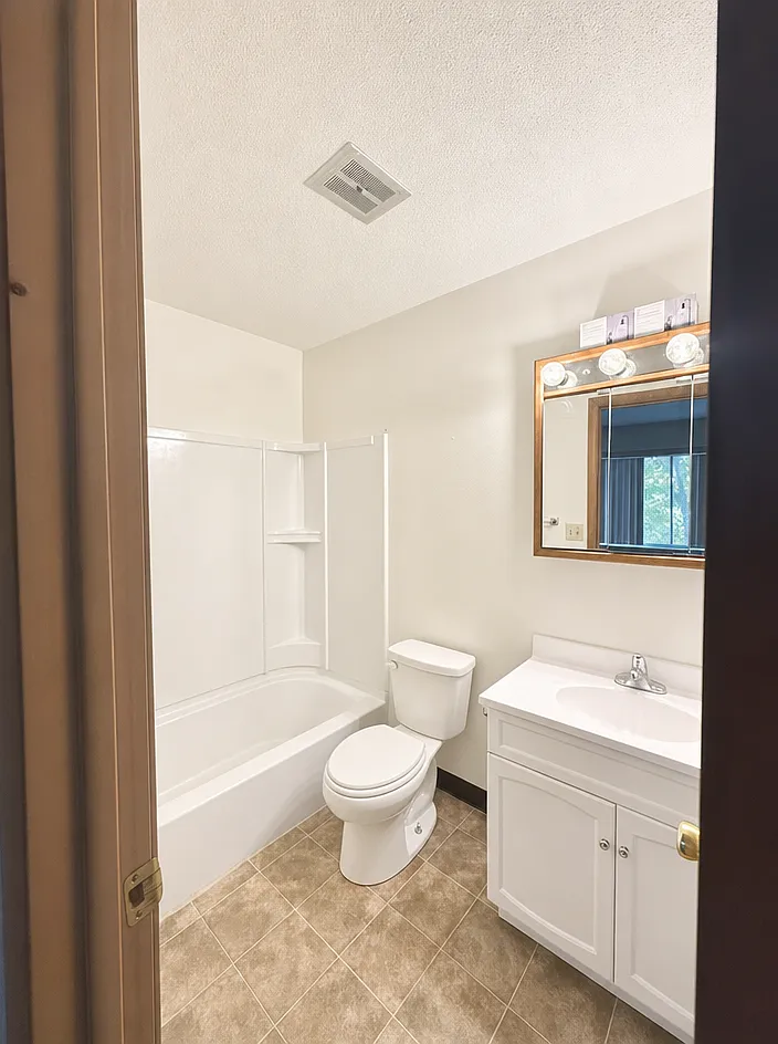 475 5th Ave — Photo 3