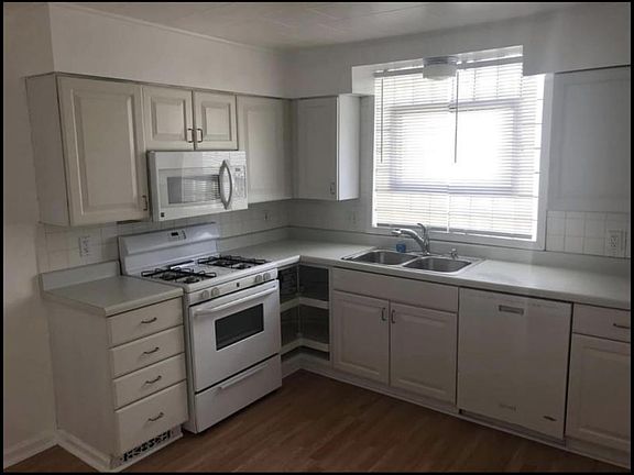 3rd image of 8524 Kathleen Ave