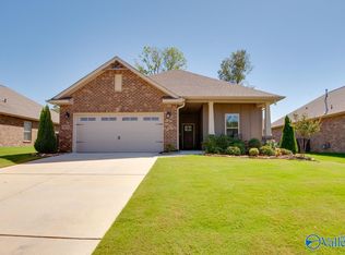 3023 Peevey Creek Ln, Owens Cross Roads, AL 35763
