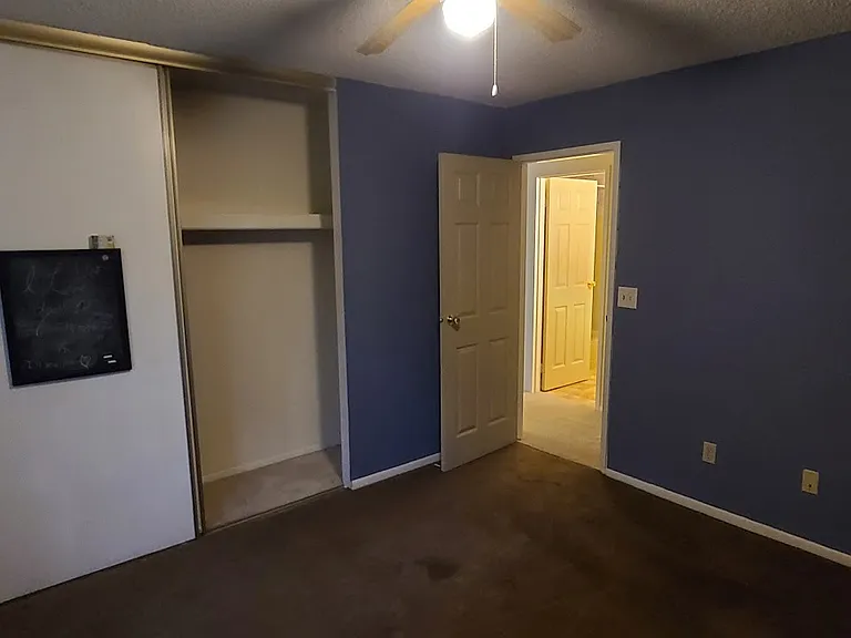 1015 Village Round — Photo 21