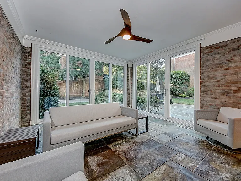 4509 Tournay Rd — Photo 7