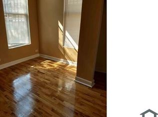 232 N Leamington Ave #1, Chicago, IL 60644