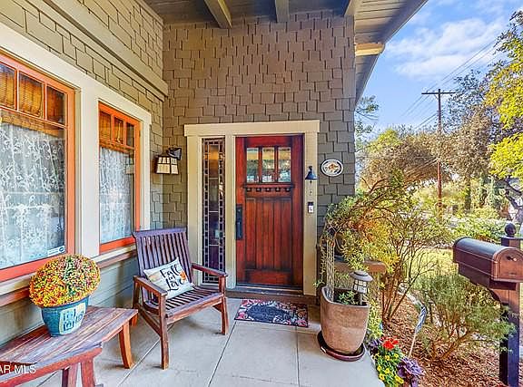 5th image of 1134 N Garfield Ave